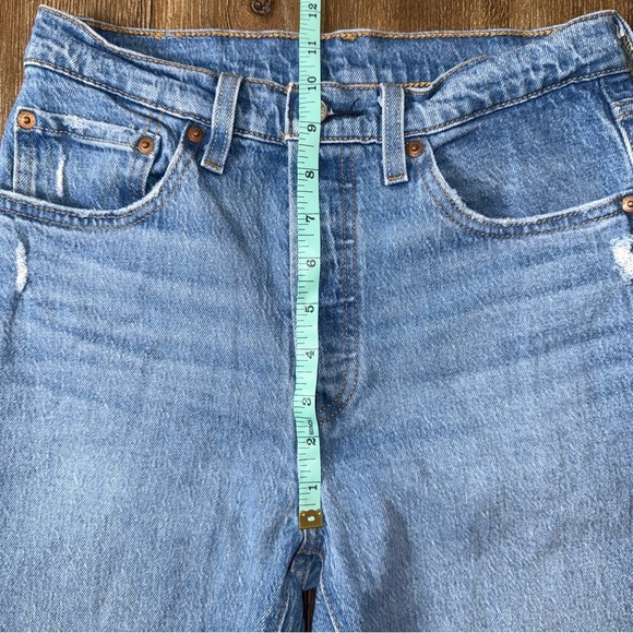 Levi’s 501 jeans Women’s Light Wash Distressed Tapered High Rise 90s - Picture 5 of 14